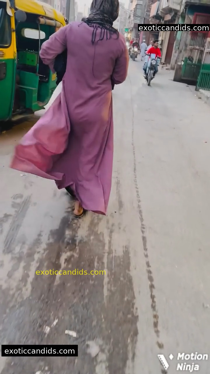 Indian Hijabis Candid Ass Pack 1 - Image 2