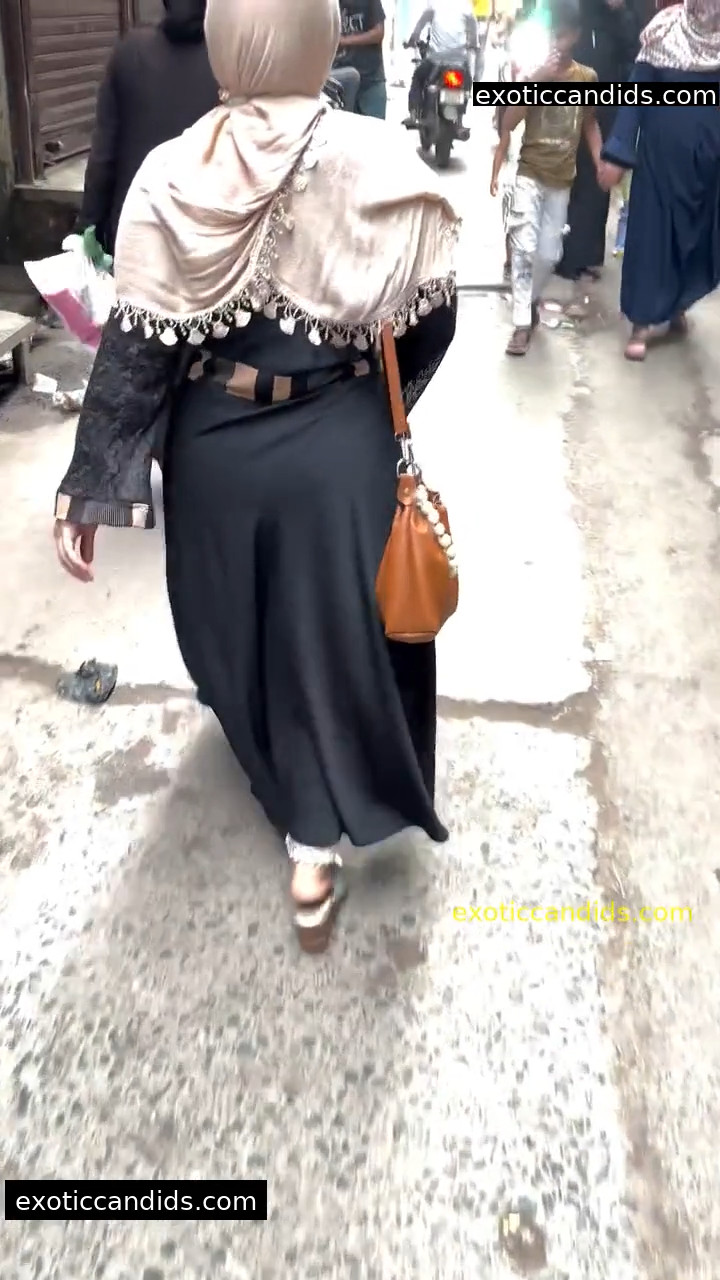 Indian Hijabis Candid Ass Pack 1 - Image 6